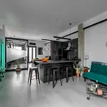 Artrock Experience - Nirvana Loft Gallery - 48mq - Hermoupoli