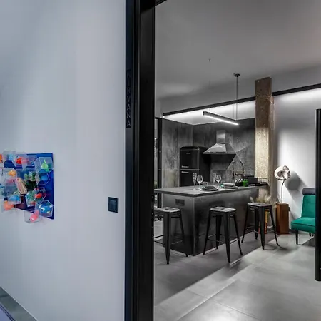 Apartamento Artrock Experience - Nirvana Loft Gallery - 48mq - Hermoupoli