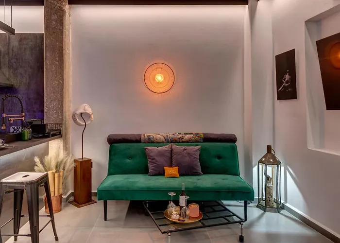 Artrock Experience - Nirvana Loft Gallery - 48mq - Hermoupoli *