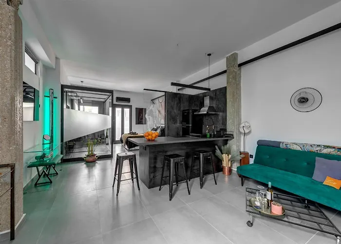 Artrock Experience - Nirvana Loft Gallery - 48mq - Hermoupoli